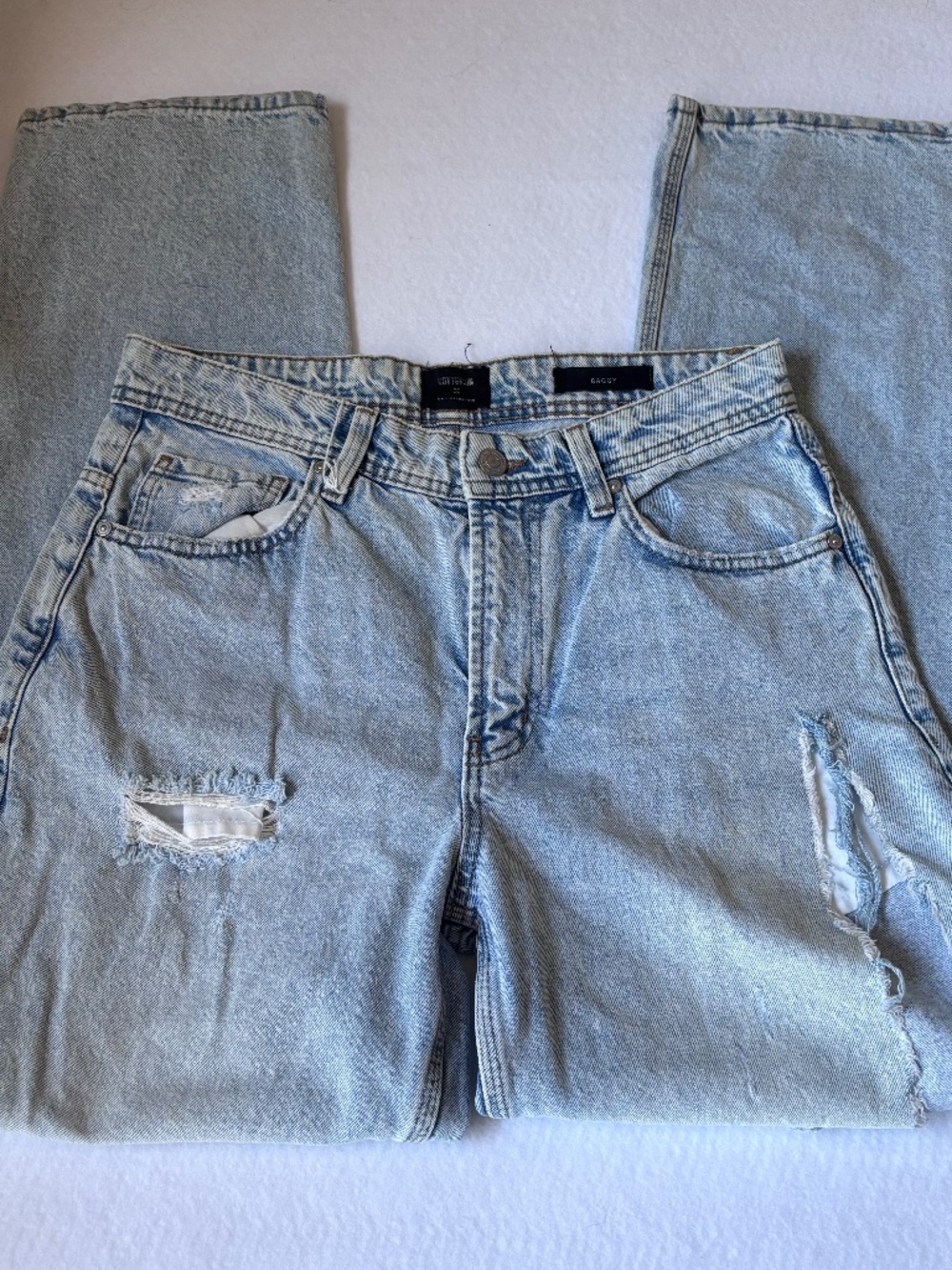 Cotton On Baggy Distressed Light Wash Ripped Jeans Size 30